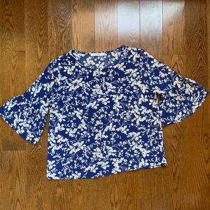 Floral Blouse Bell Sleeve. Size S